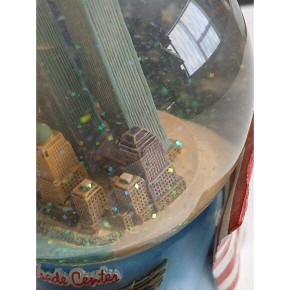 Vintage New York City USA World Trade Center Snow Globe Snowdome - Picture 12 of 15